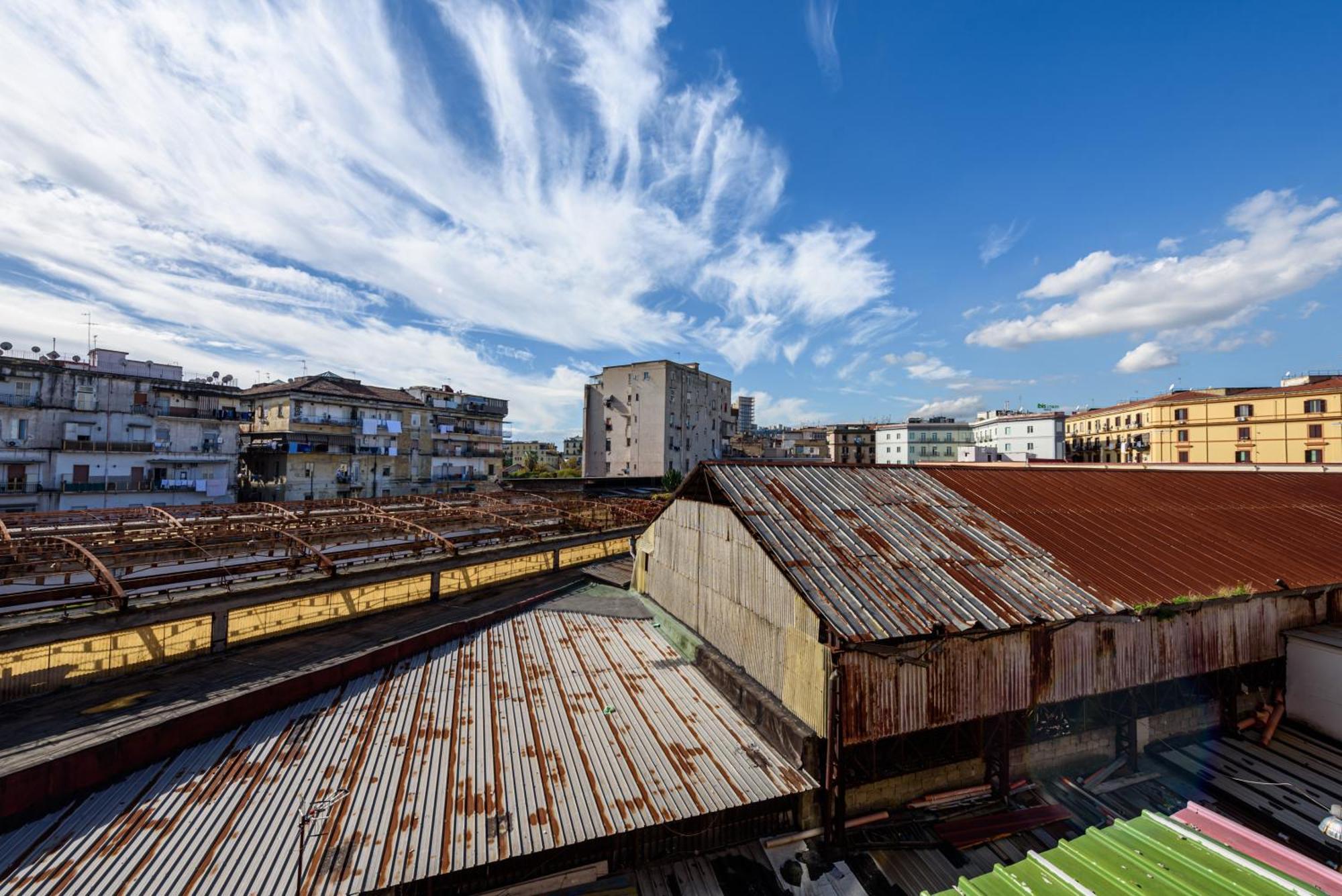 Napoli Centrale Di Fabio E Veronica Lt Экстерьер фото